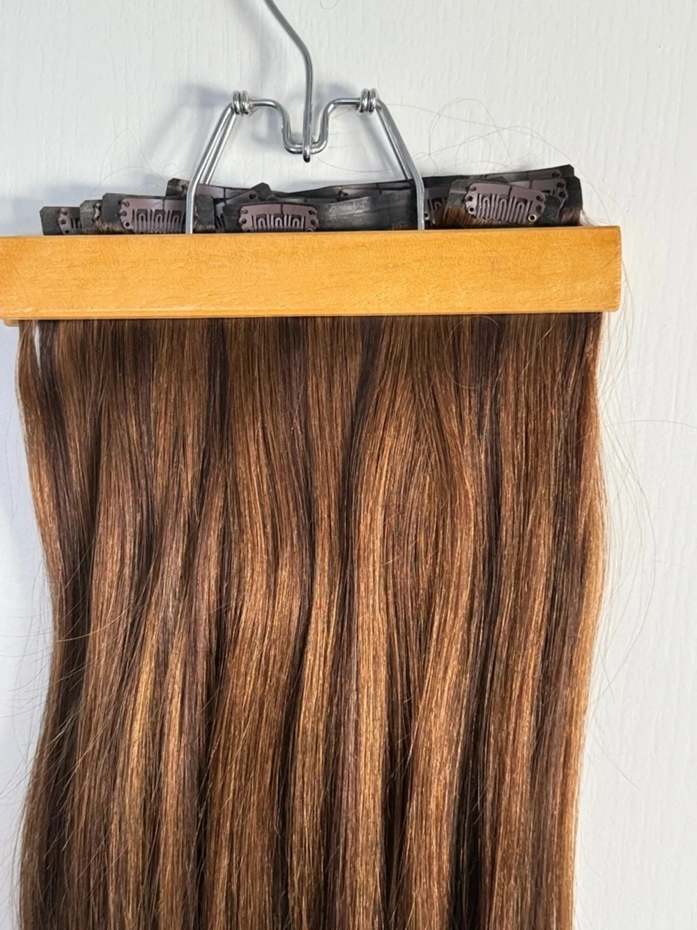 20” Clip-in Human Hair Extensions Spiral Brown Sugar Highlights 7 pcs